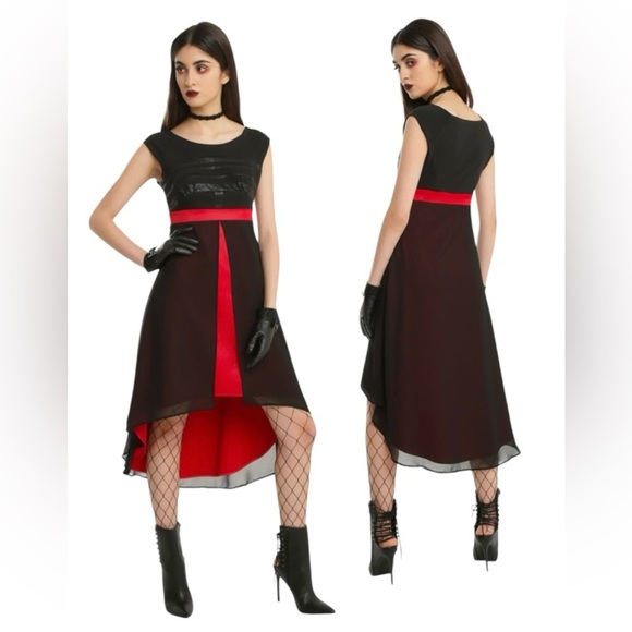 Her Universe Star Wars Kylo
Ren Dress Size L - Picture 1 of 4